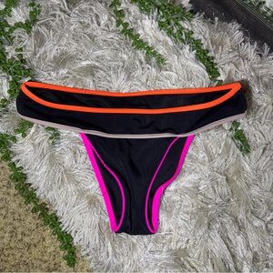 🌼3/$30🌼NWOT Victoria's Secret Black/Neon Liner Bikini Bottoms Size Medium